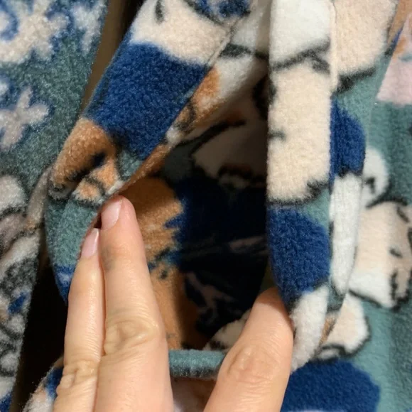 Vera Bradley Fleece Sweater - Picture 2 of 8